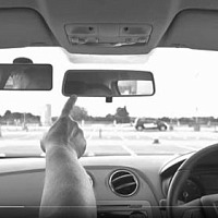 Driving instructors mount additional mirrors in the vehicle to monitor driving students' eye movement when driving.