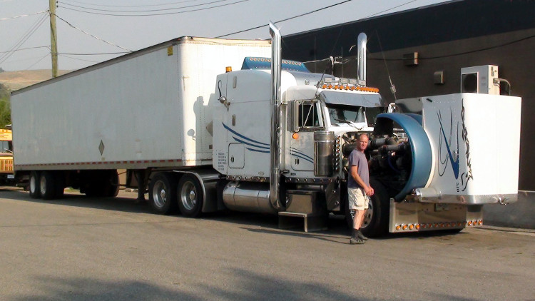        Start your CDL pre-trip inspection on the passenger side of the engine compartment.                        